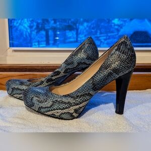 Franco Sarto Blue Snakeskin Heels size 9